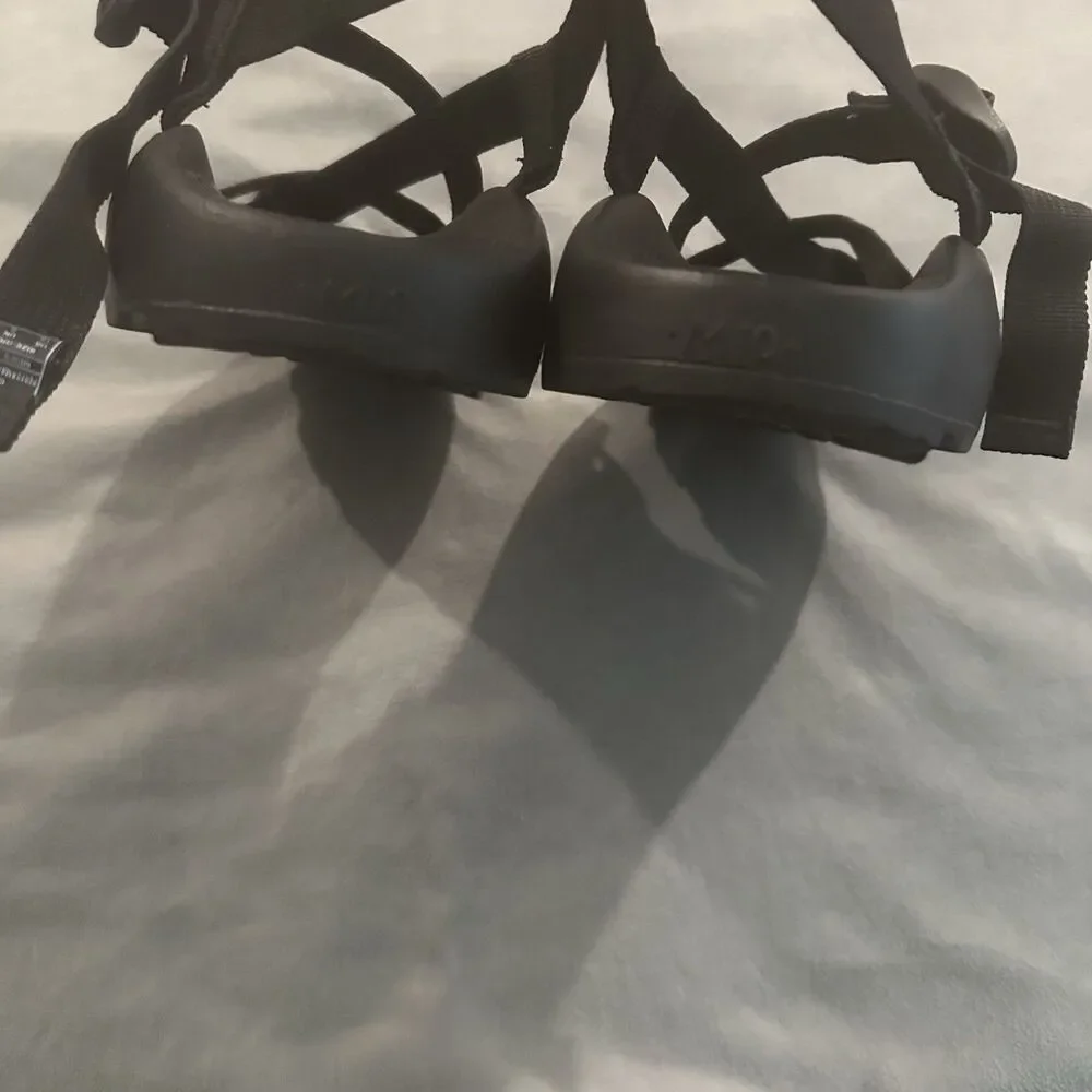 Chaco Mens Z/2 Sandals Mens 10 Classic Black Strappy Hiking Trail Outdoors